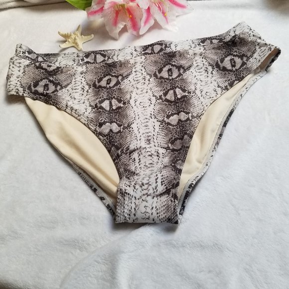 ❤️🛍️NWT  Joe Fresh Bikini Bottom    Size 1X❤️🛍️ - Picture 1 of 9